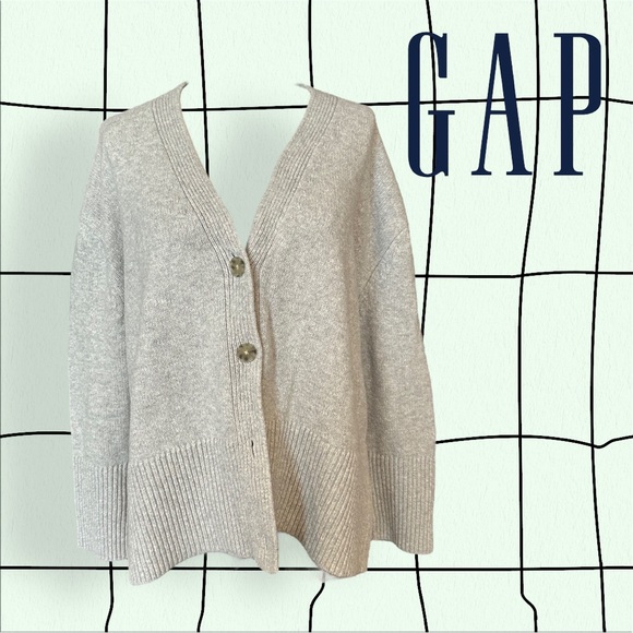 Oversized GAP Cardigan - Picture 1 of 6